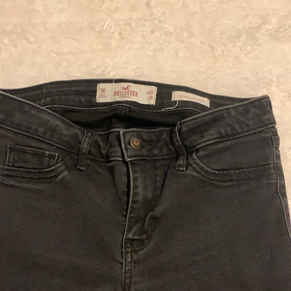 Hollister low rise super skinny jeans size 5 regular